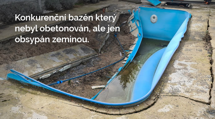 Konkurenční bazén který nebyl obetonován, ale jen obsypán zeminou