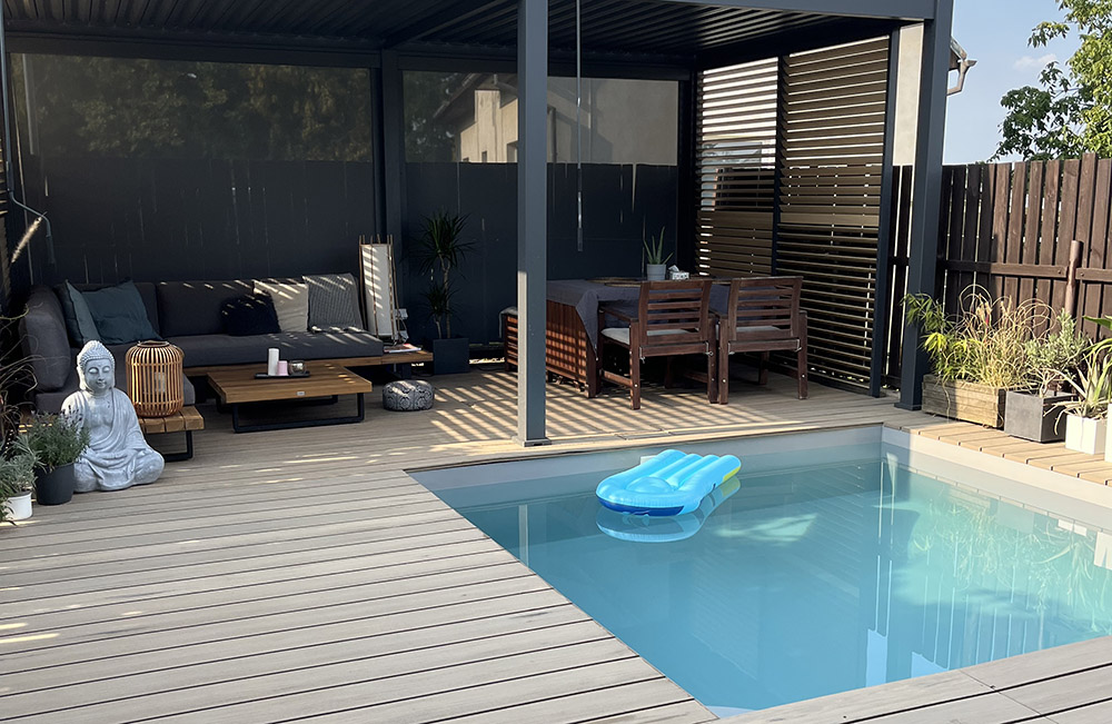 Malý ochlazovací bazének k sauně